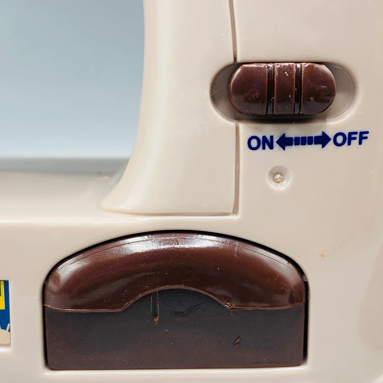 Mini Sewing Machine